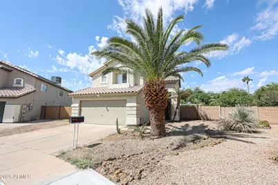 3902 E Rosemonte Drive, Phoenix, AZ 85050 - Photo 1