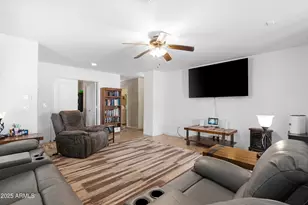 35323 N Aubrac Cir, San Tan Valley, AZ 85143 - Photo 7