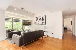 7137 E Rancho Vista Dr, Scottsdale, AZ 85251 - Photo 11