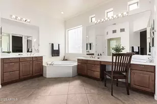 246 E Frances Ln, Gilbert, AZ 85295 - Photo 11