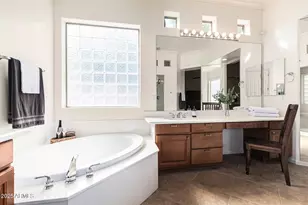 246 E Frances Ln, Gilbert, AZ 85295 - Photo 11