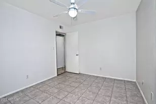 5202 E Tamblo Dr, Phoenix, AZ 85044 - Photo 27