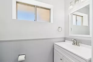 2222 S Yellow Wood Dr, Mesa, AZ 85209 - Photo 17