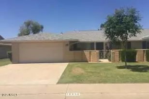 10336 W Kingswood Cir, Sun City, AZ 85351 - Photo 1