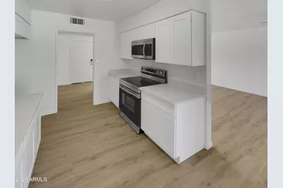 10414 W Sun City Boulevard, Sun City, AZ 85351 - Photo 13