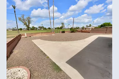 10414 W Sun City Boulevard, Sun City, AZ 85351 - Photo 23