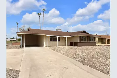 10414 W Sun City Boulevard, Sun City, AZ 85351 - Photo 9