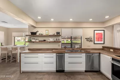 8118 E Medina Avenue, Mesa, AZ 85209 - Photo 9