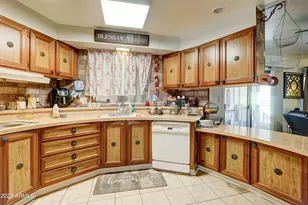 10960 N 67th Ave, Glendale, AZ 85304 - Photo 7