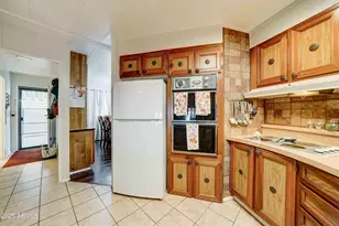 10960 N 67th Ave, Glendale, AZ 85304 - Photo 9