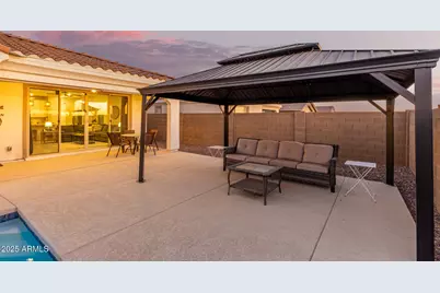 332 S 202nd Lane, Buckeye, AZ 85326 - Photo 5