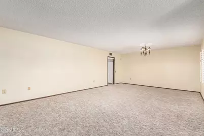 10625 W Chisholm Court, Sun City, AZ 85373 - Photo 9