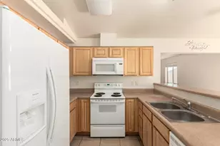 907 E Lincolnwood Cir, Casa Grande, AZ 85194 - Photo 13