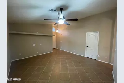 85 W Holstein Trail, San Tan Valley, AZ 85143 - Photo 7