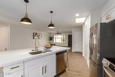 9339 W Spanish Moss Lane, Sun City, AZ 85373 - Photo 13