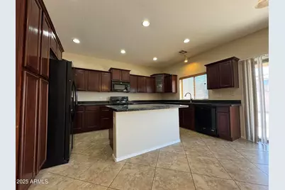 2311 W Hunter Court, Phoenix, AZ 85085 - Photo 7