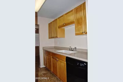 7550 N 12th Street #121, Phoenix, AZ 85020 - Photo 3