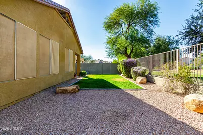 15270 W Banff Lane, Surprise, AZ 85379 - Photo 35