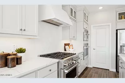 8048 W Griswold Road, Peoria, AZ 85345 - Photo 3