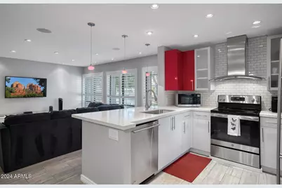 5201 N 24th Street #102, Phoenix, AZ 85016 - Photo 1