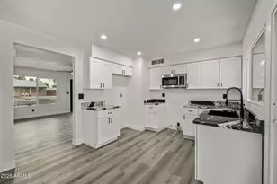 8734 W Sahuaro Dr, Peoria, AZ 85345 - Photo 11