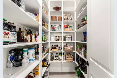 2570 E Thornton Court, Gilbert, AZ 85297 - Photo 11