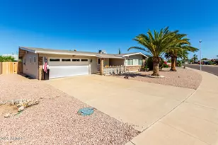 11002 W Deanne Dr, Sun City, AZ 85351 - Photo 3