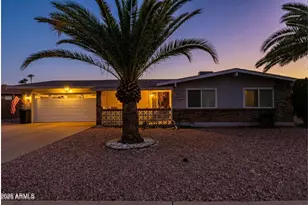 11002 W Deanne Dr, Sun City, AZ 85351 - Photo 1