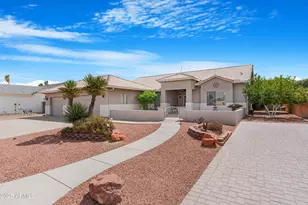 8557 W Royal Blackheath Dr, Arizona City, AZ 85123 - Photo 3