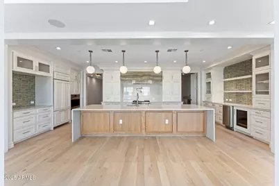 4240 E Camelback Road #401, Phoenix, AZ 85018 - Photo 5