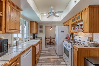 1942 W Kristal Way, Phoenix, AZ 85027 - Photo 7