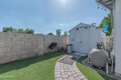 1942 W Kristal Way, Phoenix, AZ 85027 - Photo 25
