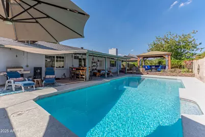 1942 W Kristal Way, Phoenix, AZ 85027 - Photo 21