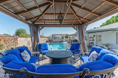 1942 W Kristal Way, Phoenix, AZ 85027 - Photo 23