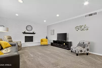 5047 E Mesquite Wood Court, Phoenix, AZ 85044 - Photo 17