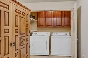 5450 E Deer Valley Dr, Phoenix, AZ 85054 - Photo 11