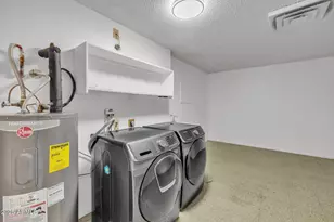 19845 N Welk Dr, Sun City, AZ 85373 - Photo 11