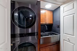 7557 N Dreamy Draw Dr, Phoenix, AZ 85020 - Photo 5