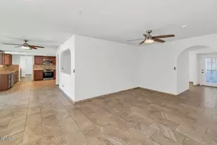 10624 N 25th St, Phoenix, AZ 85028 - Photo 11