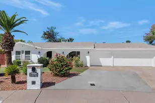 10624 N 25th St, Phoenix, AZ 85028 - Photo 1