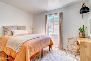 385 E Coronado Rd, Phoenix, AZ 85004 - Photo 9