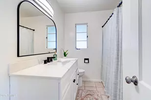 385 E Coronado Rd, Phoenix, AZ 85004 - Photo 7