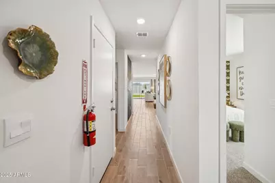 6101 S 259th Drive, Buckeye, AZ 85326 - Photo 5