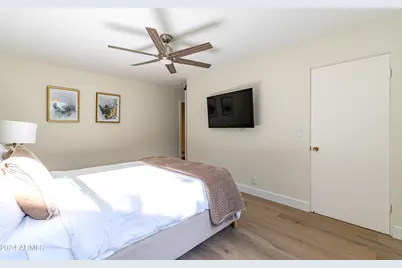 4333 E McDonald Drive, Phoenix, AZ 85018 - Photo 47