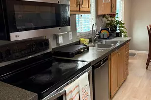 15601 N 19th Ave, Phoenix, AZ 85023 - Photo 9
