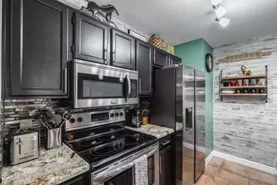 18725 N 92nd Drive, Peoria, AZ 85382 - Photo 5