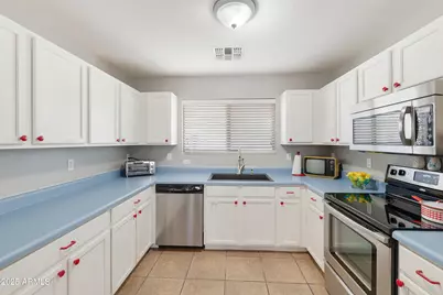 2258 E Gleneagle Drive, Chandler, AZ 85249 - Photo 9