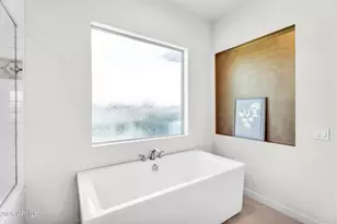 625 W Echo Ln, Phoenix, AZ 85021 - Photo 27