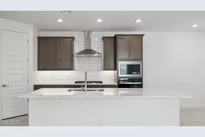 6913 W Buckhorn Trail, Peoria, AZ 85383 - Photo 13