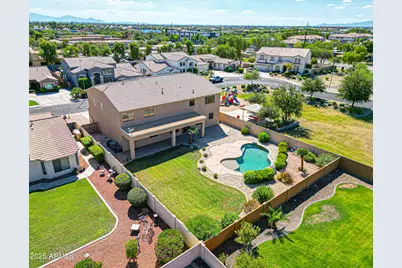 8232 W Crocus Drive, Peoria, AZ 85381 - Photo 1